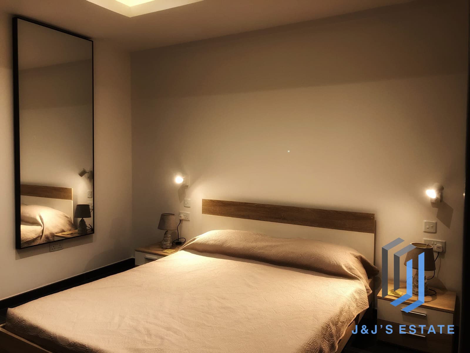 Furnished 3-Bedroom Apartment in Santa Venera · 20