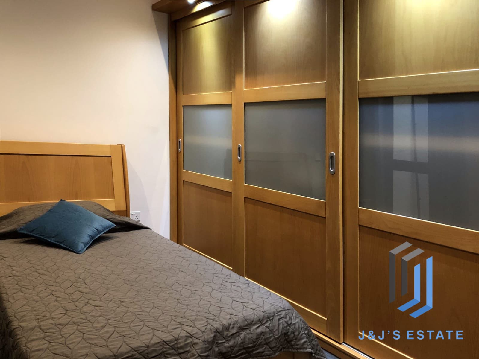 Furnished 3-Bedroom Apartment in Santa Venera · 22