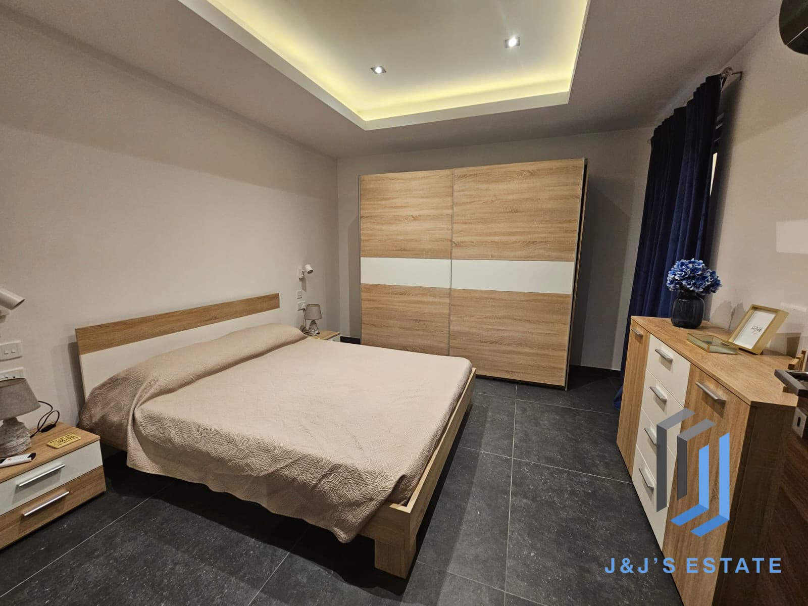 Furnished 3-Bedroom Apartment in Santa Venera · 16