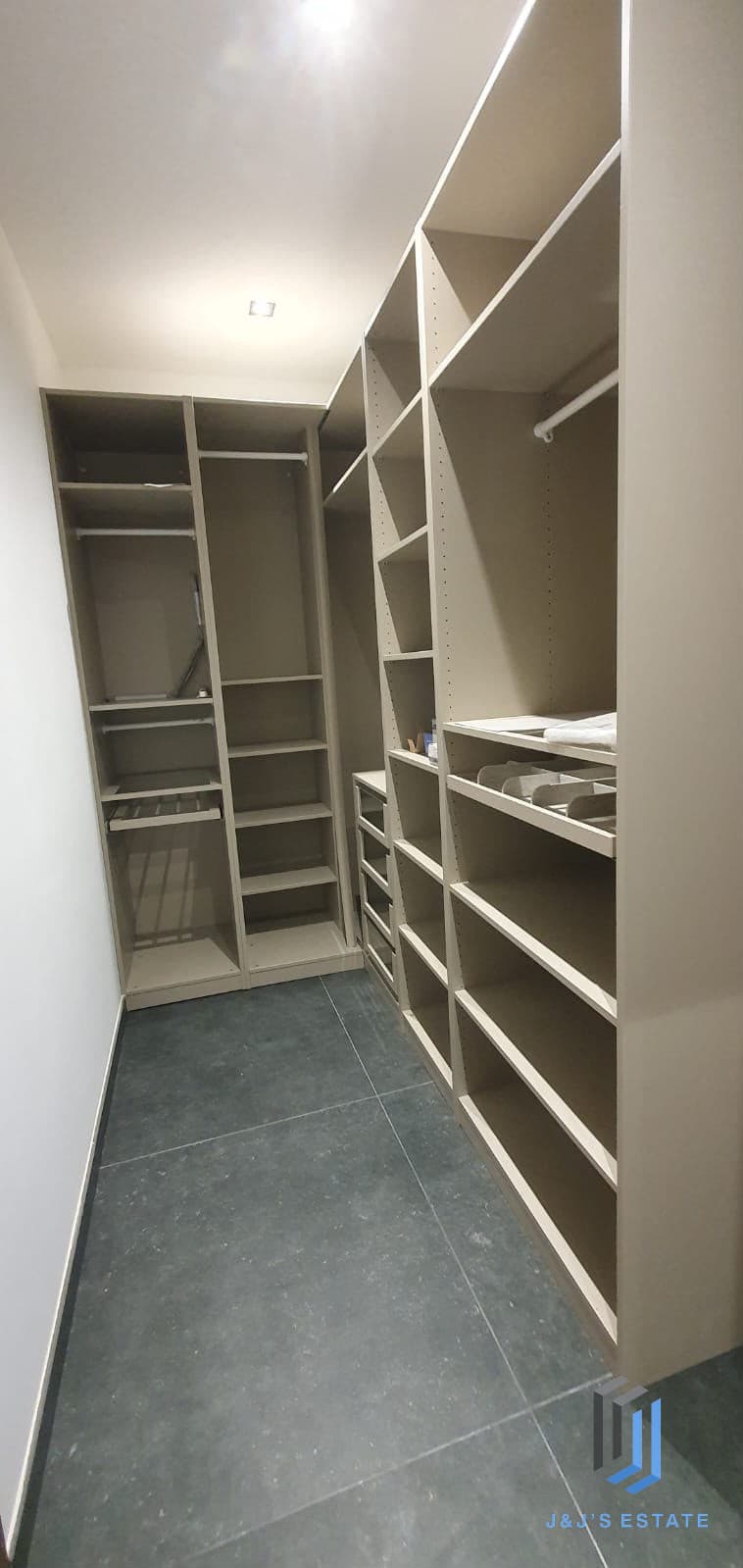 Furnished 3-Bedroom Apartment in Santa Venera · 13