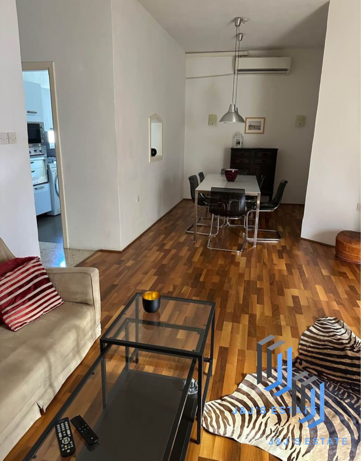 First-Floor 2-Bedroom Apartment in St Julian's · 5