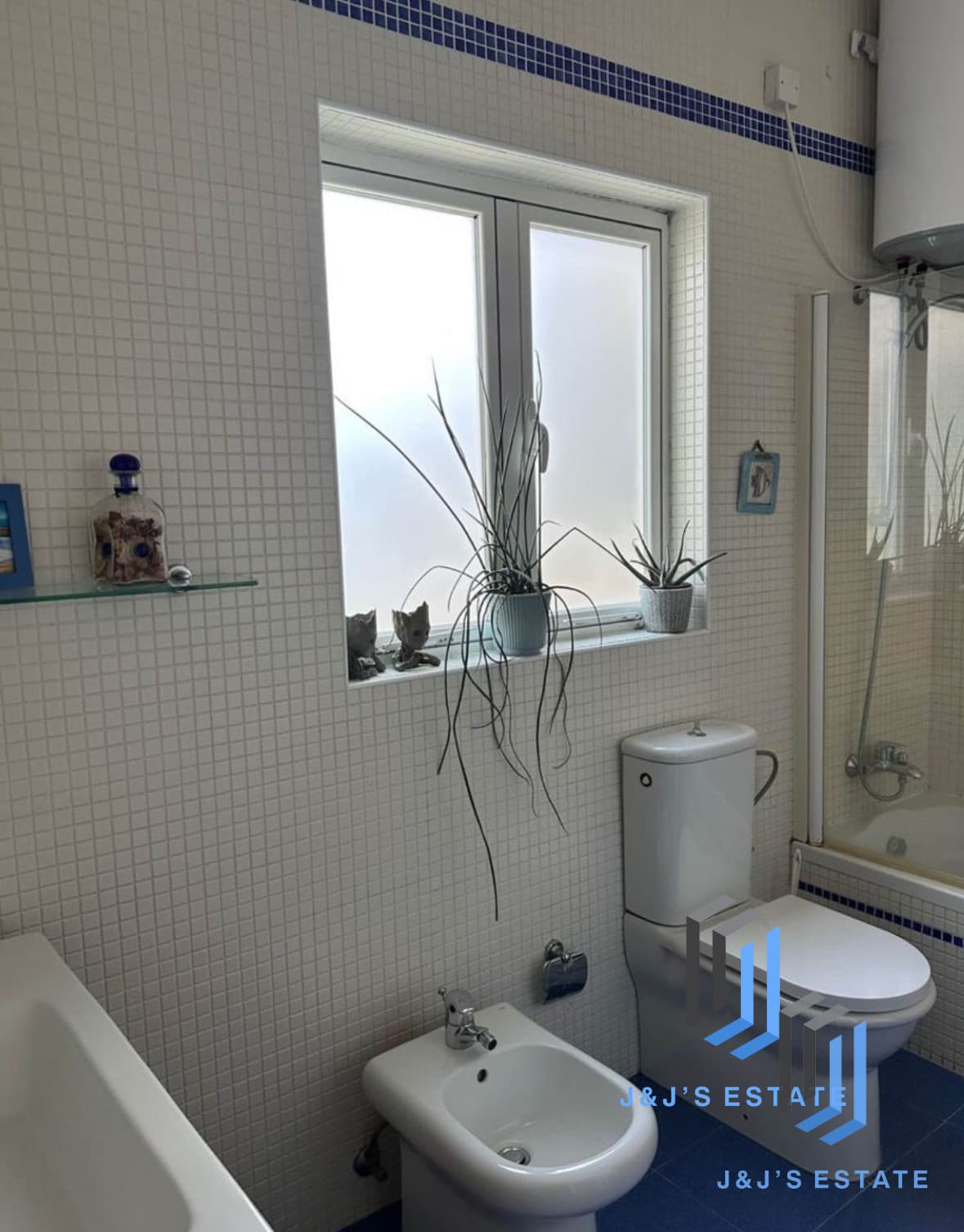 First-Floor 2-Bedroom Apartment in St Julian's · 9