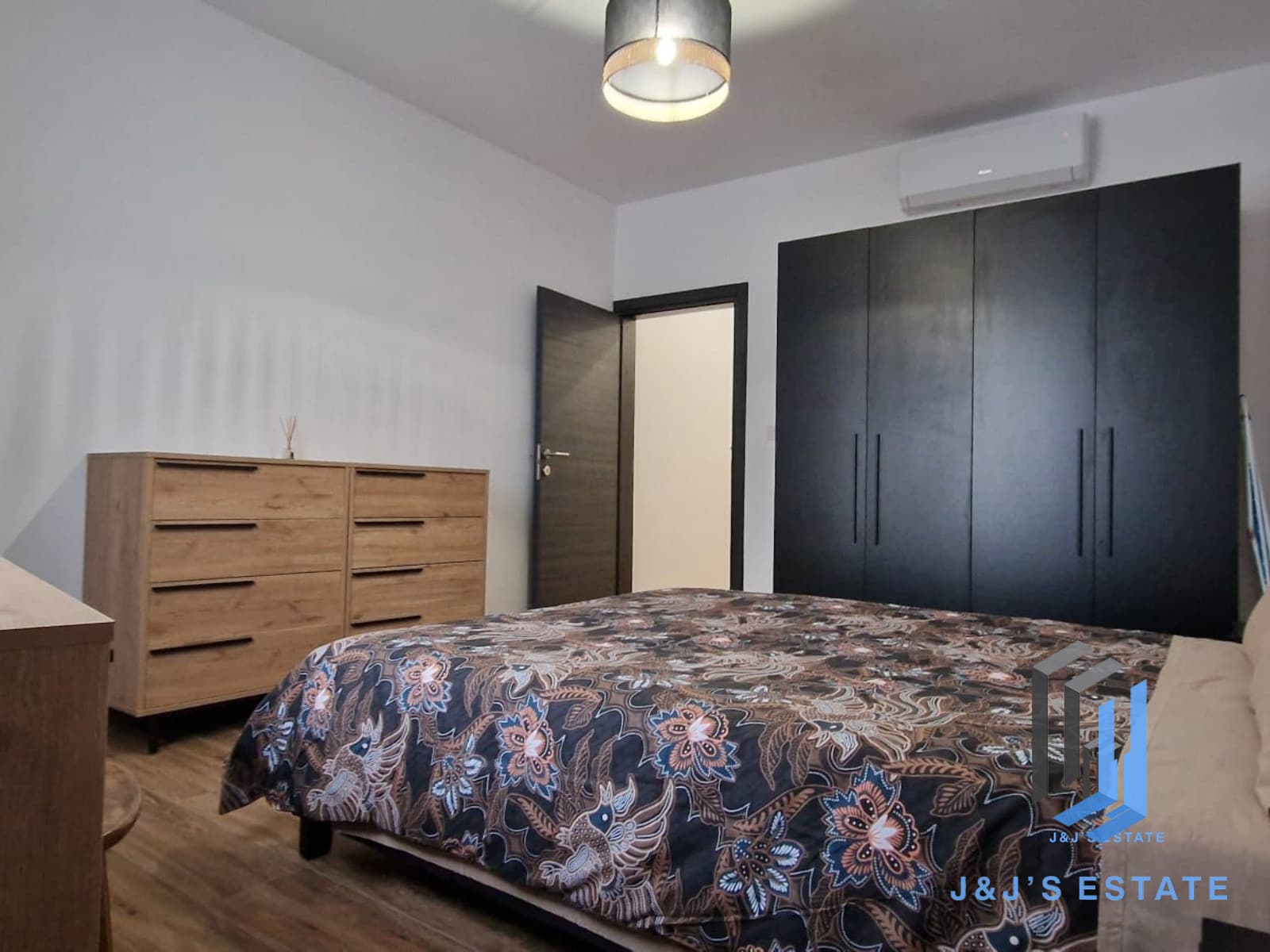 Bright & Modern 2-Bedroom Apartment in Mosta · 12