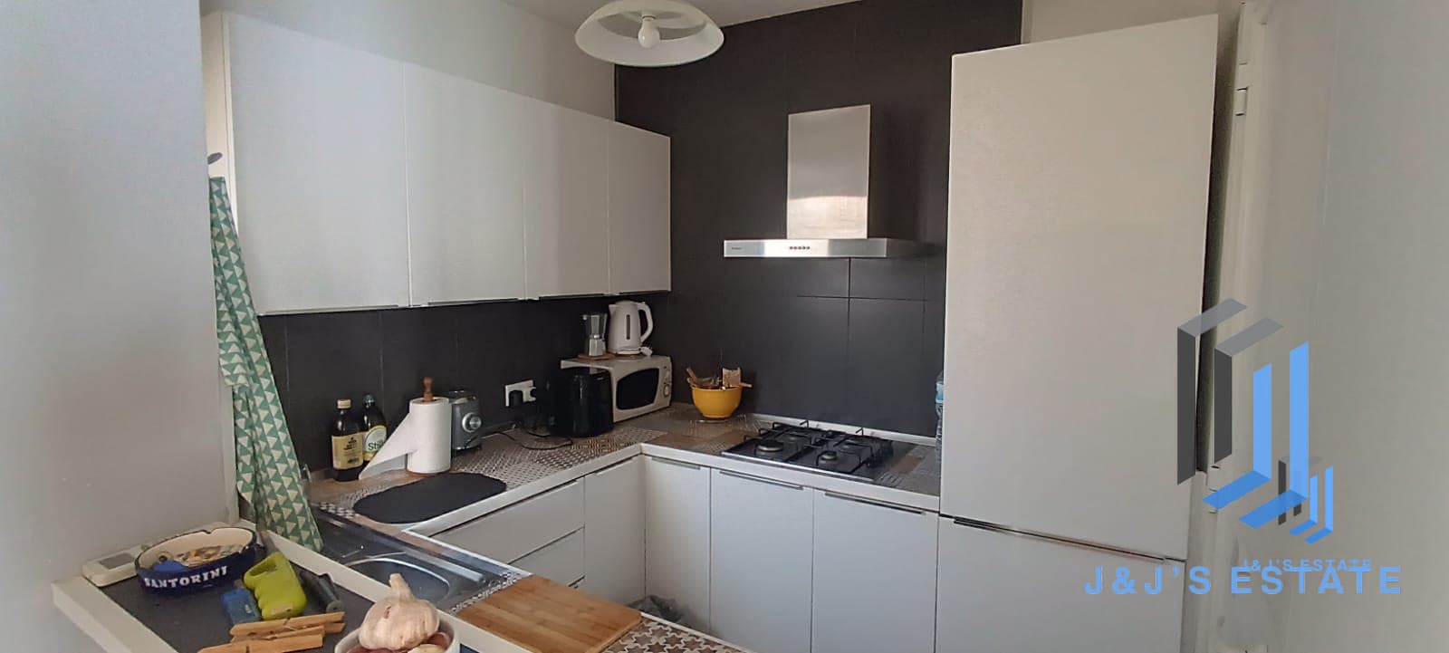Sea View Duplex Apartment in Xghajra · 4