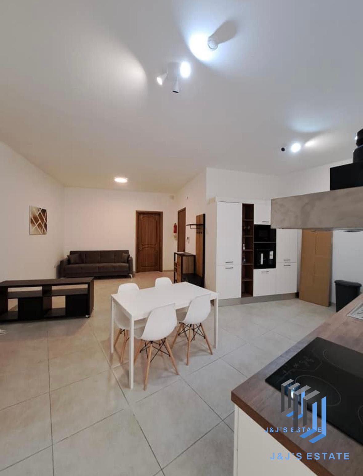 Spacious 3-Bedroom Apartment for Rent in Siggiewi · 1
