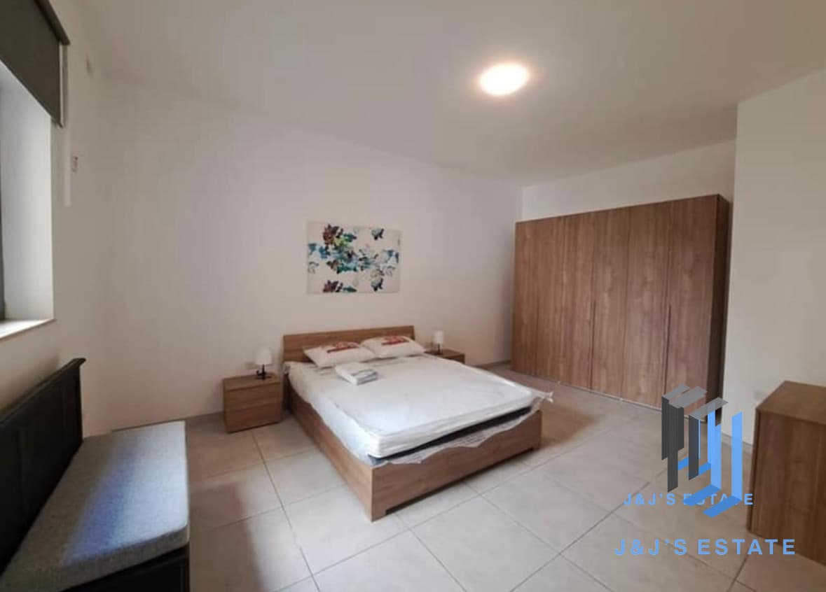 Spacious 3-Bedroom Apartment for Rent in Siggiewi · 4
