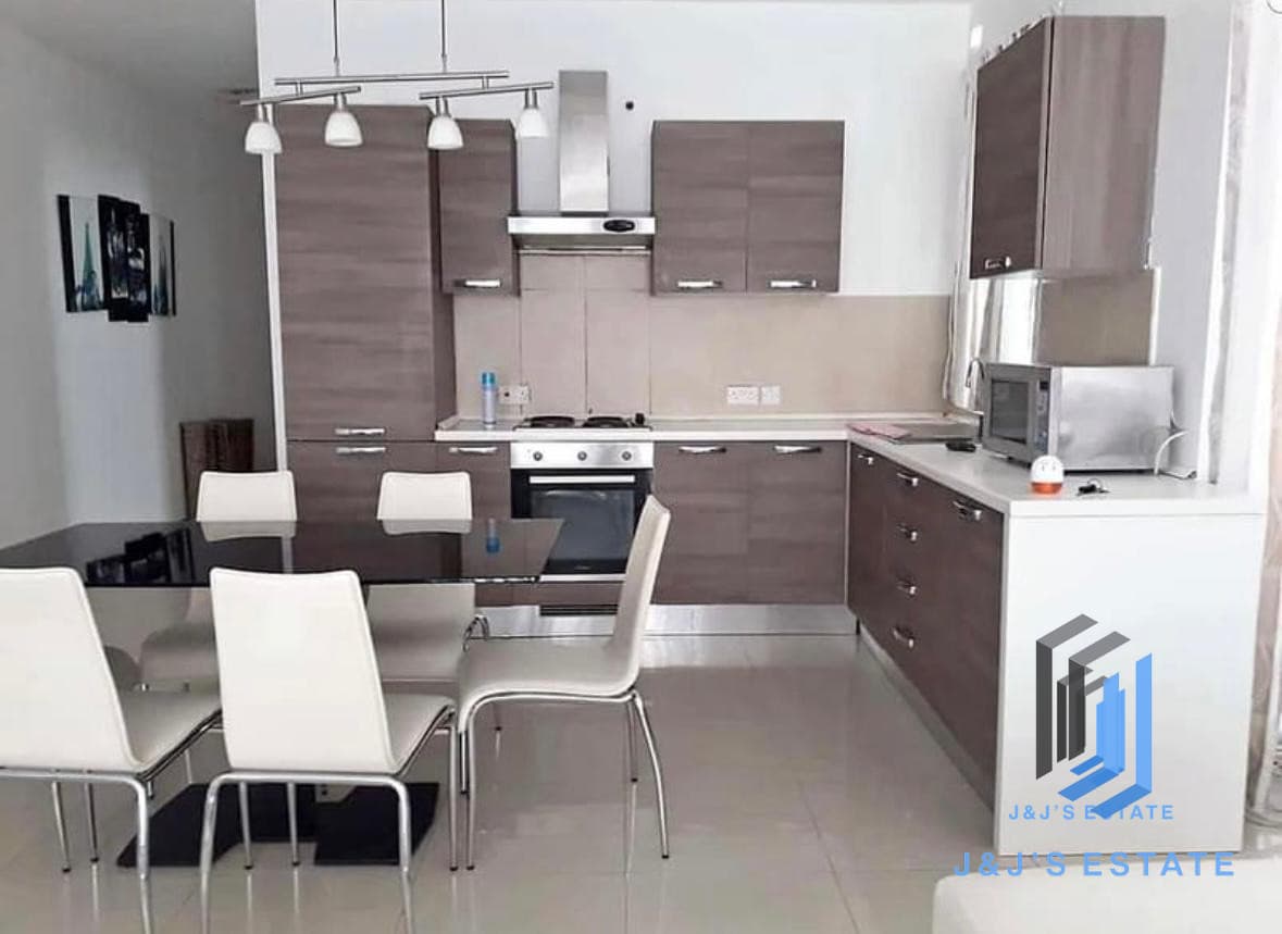Modern 2-Bedroom Penthouse in Sliema Belmonte Heights · 2