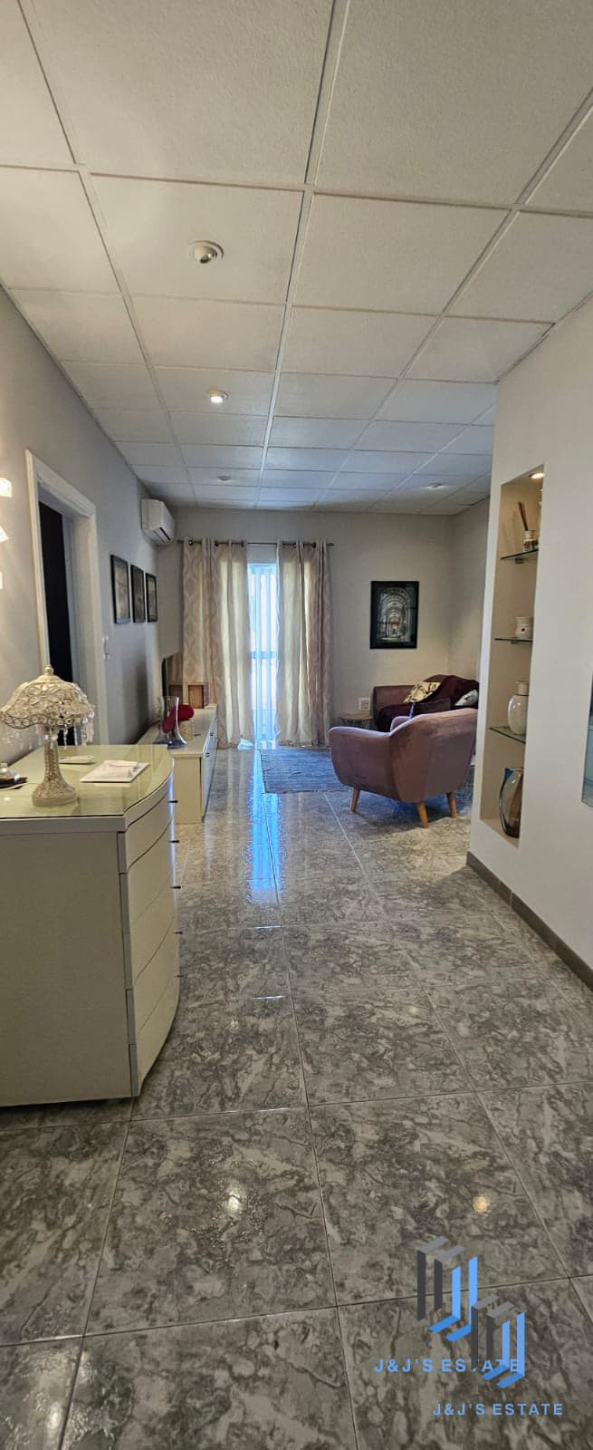 Spacious 3-Bedroom Apartment in Marsascala, Near Seafront · 2