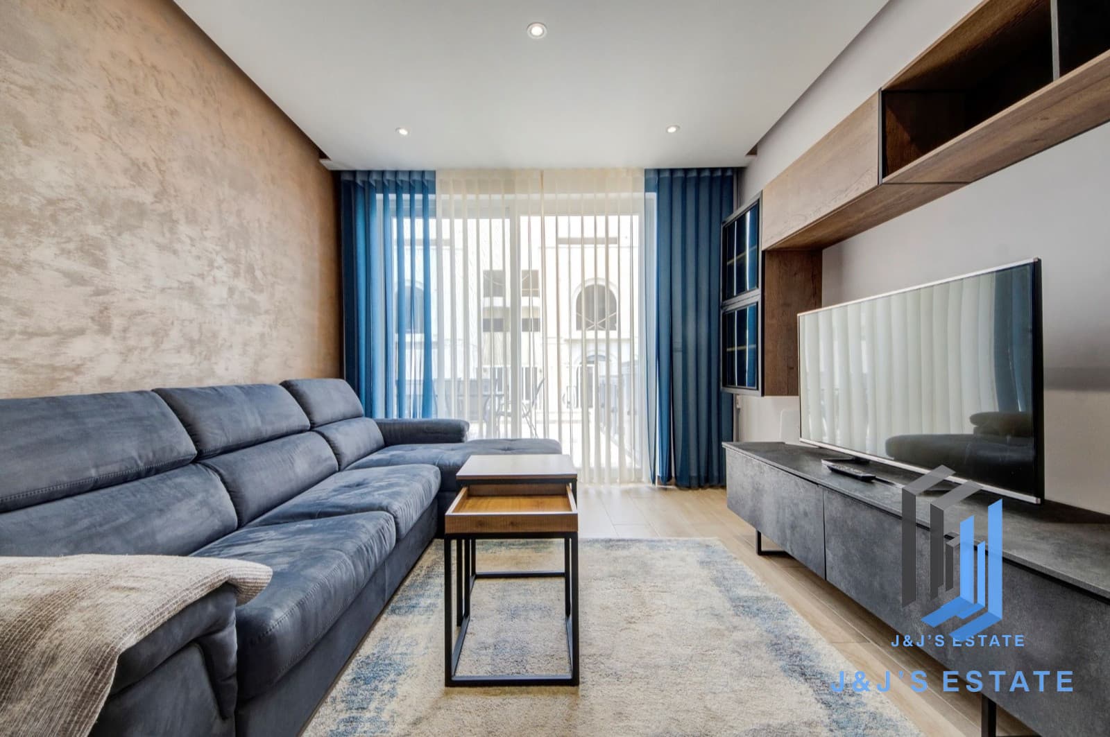 Modern 2-Bedroom Penthouse Near Valletta · 4