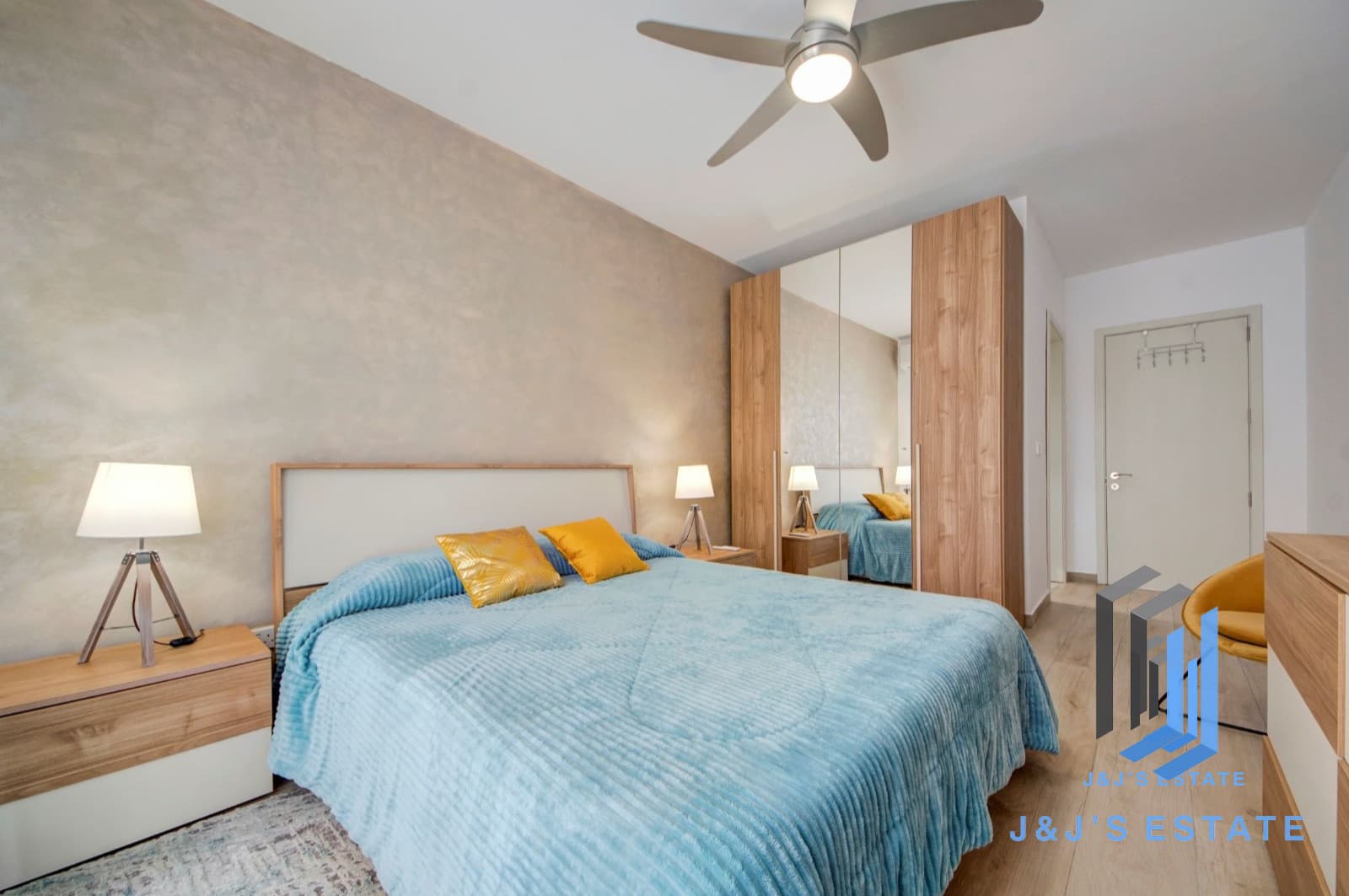 Modern 2-Bedroom Penthouse Near Valletta · 8
