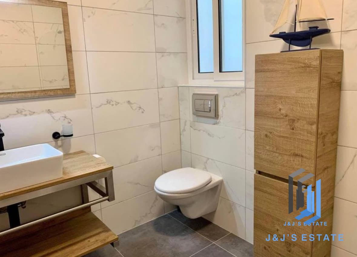 Modern 2-Bedroom Apartment in Qawra · 2