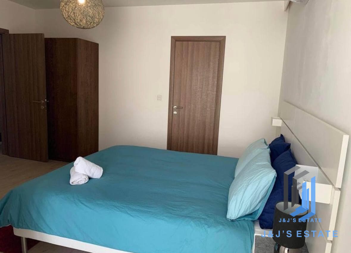 Modern 2-Bedroom Apartment in Qawra · 6