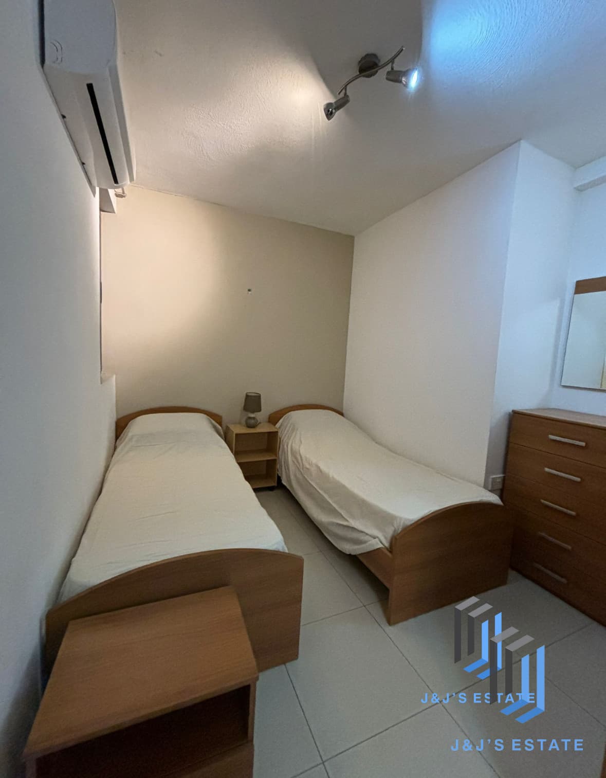 Spacious 3-Bedroom Apartment for Rent in Gzira · 3
