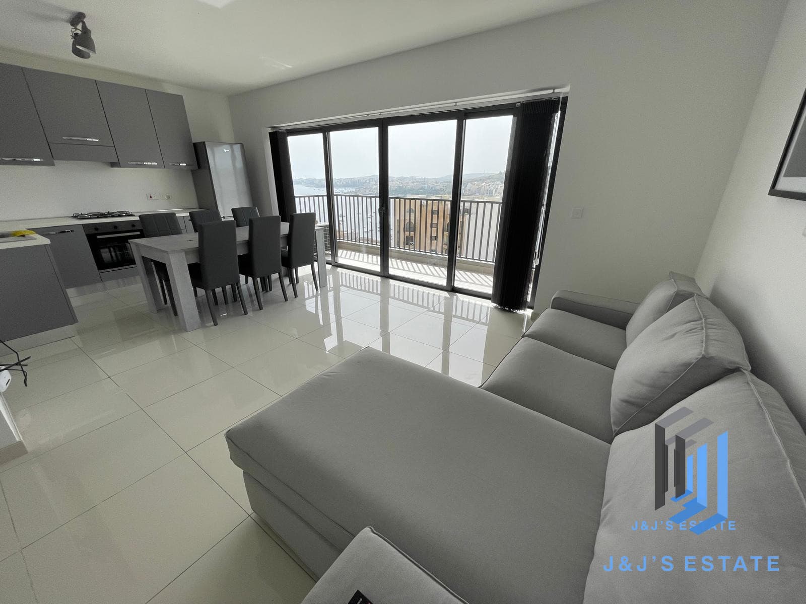 Modern 3-Bedroom Apartment with Views in Xemxija · 2