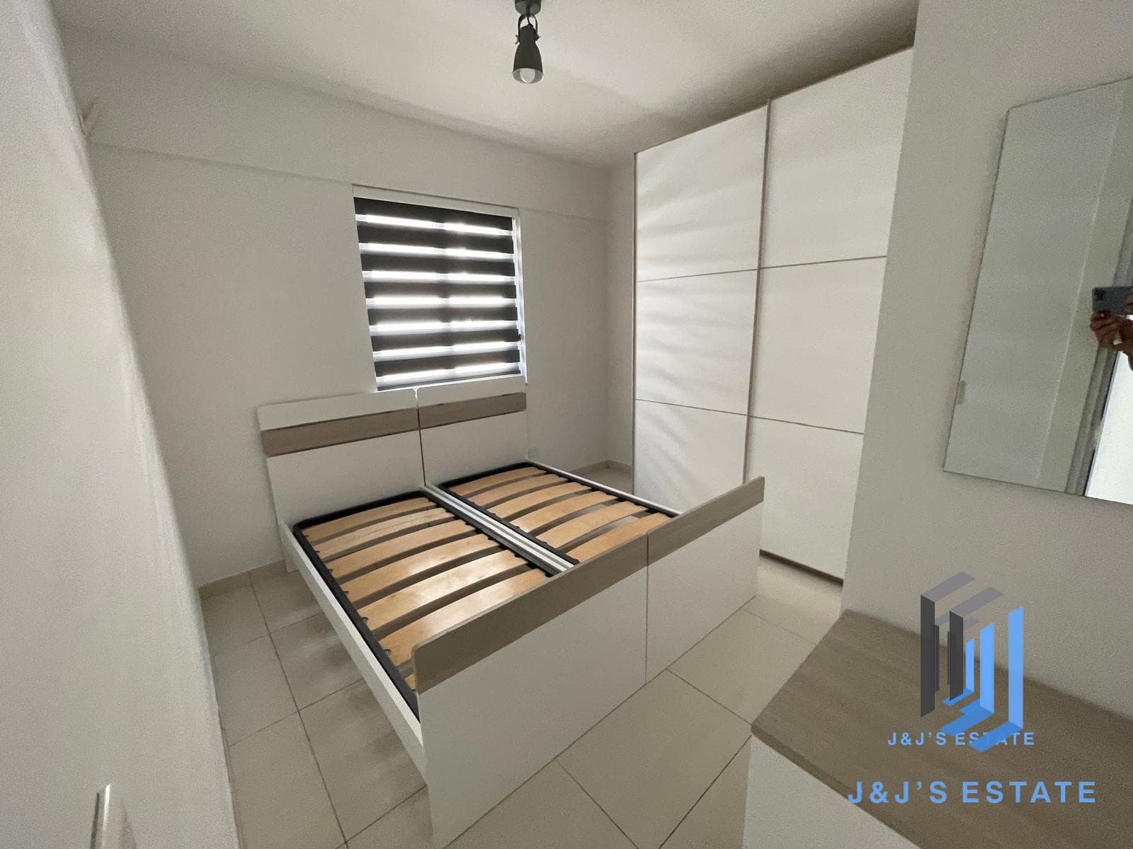 Modern 3-Bedroom Apartment with Views in Xemxija · 7