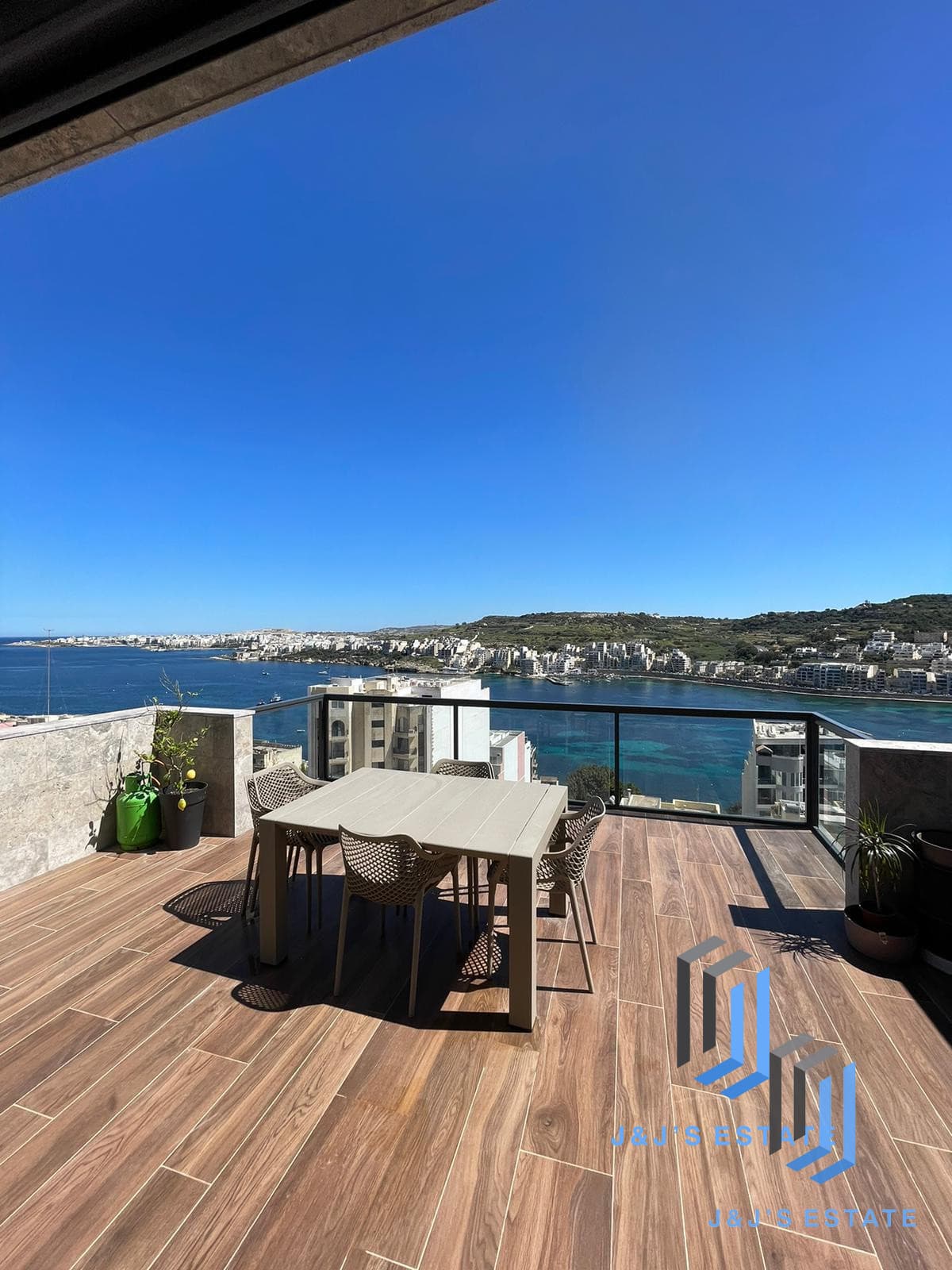 Charming 1-Bedroom Penthouse in Xemxija