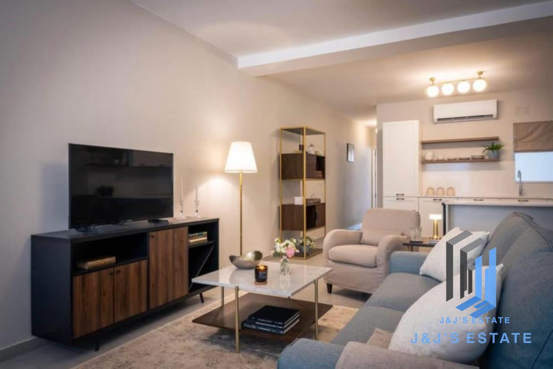Luxury one-bedroom maisonette with terrace in Naxxar · 1