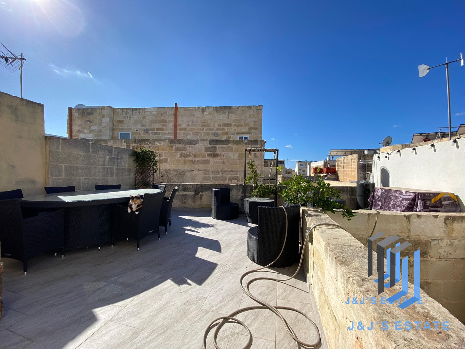 3-Bedroom House of Character in Naxxar · 4