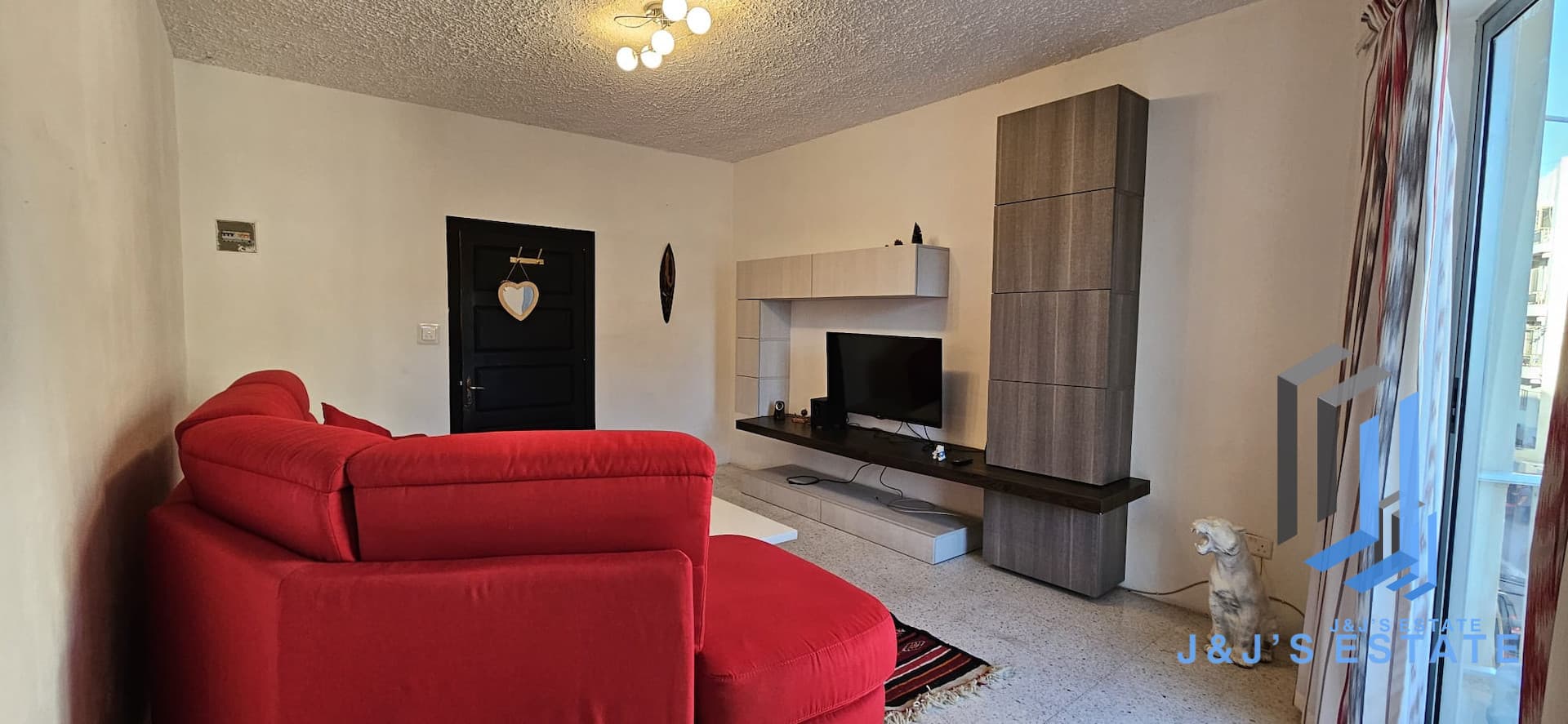 Furnished 2-Bedroom Apartment in Gzira · 2