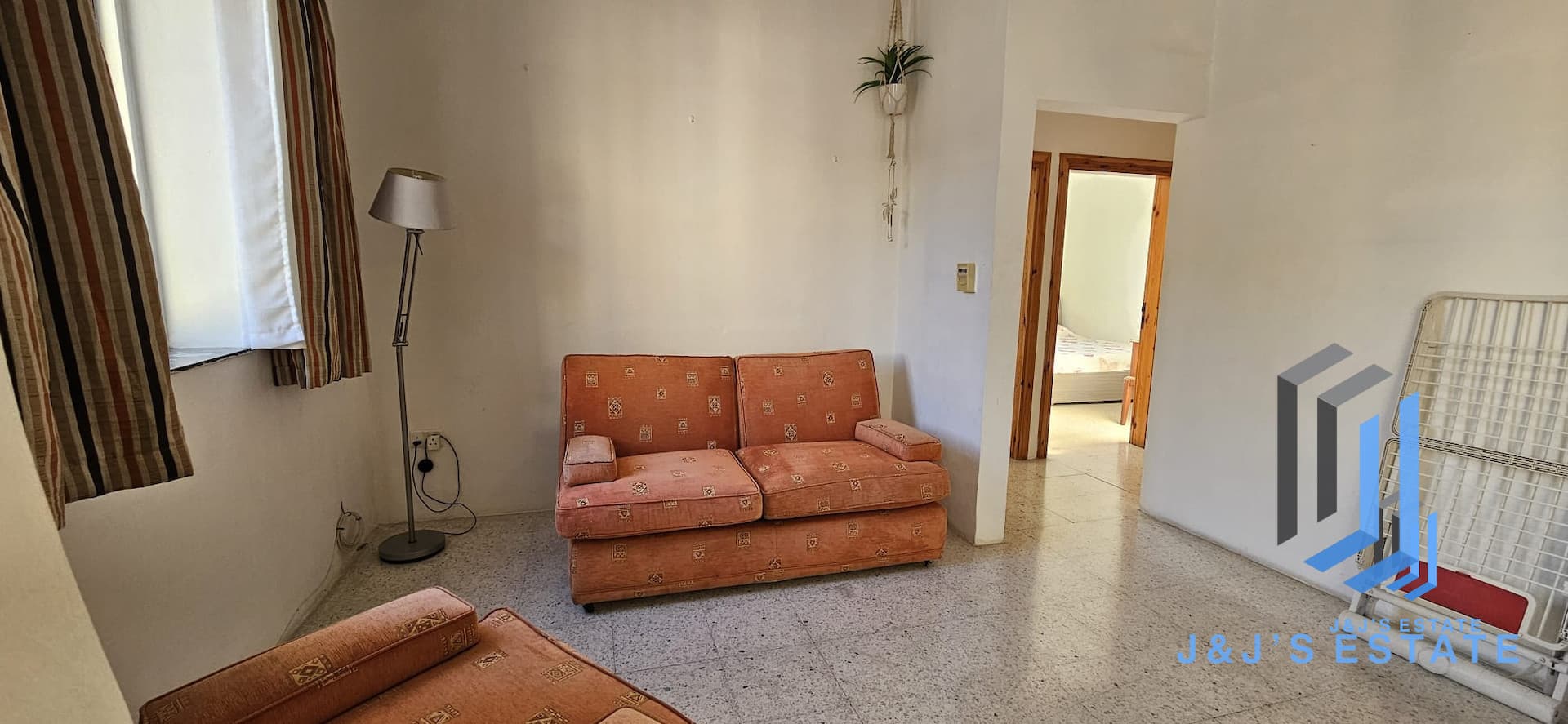 Furnished 2-Bedroom Apartment in Gzira · 5