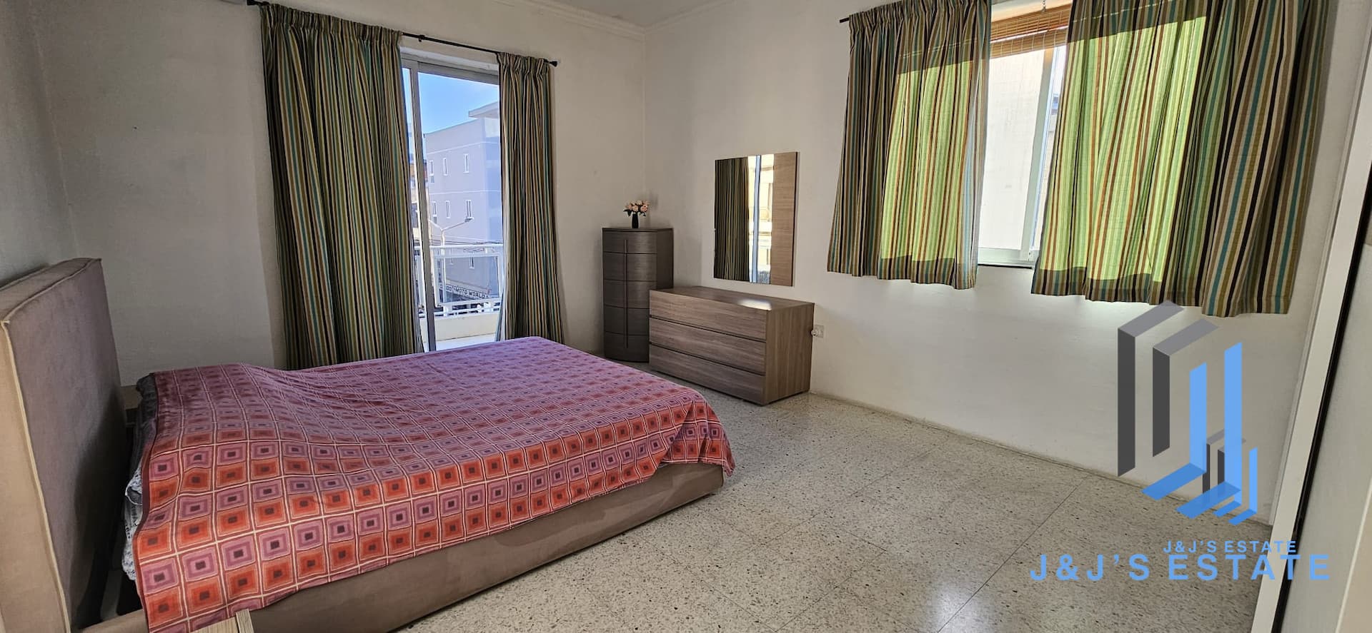 Furnished 2-Bedroom Apartment in Gzira · 9