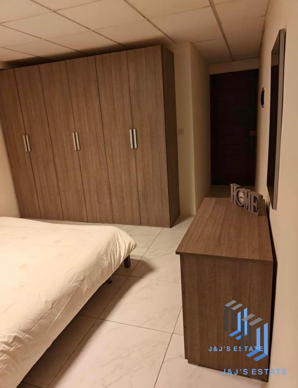 Furnished 1-Bedroom Studio Apartment in St. Julian's · 5