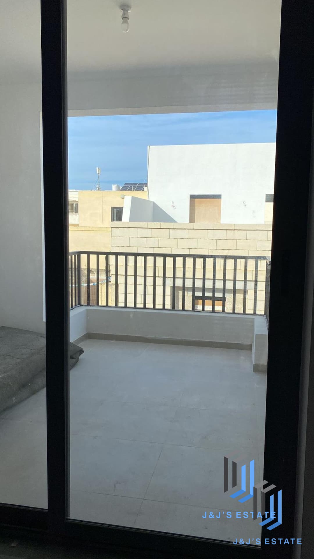 3-Bedroom Apartment in Birkirkara · 5