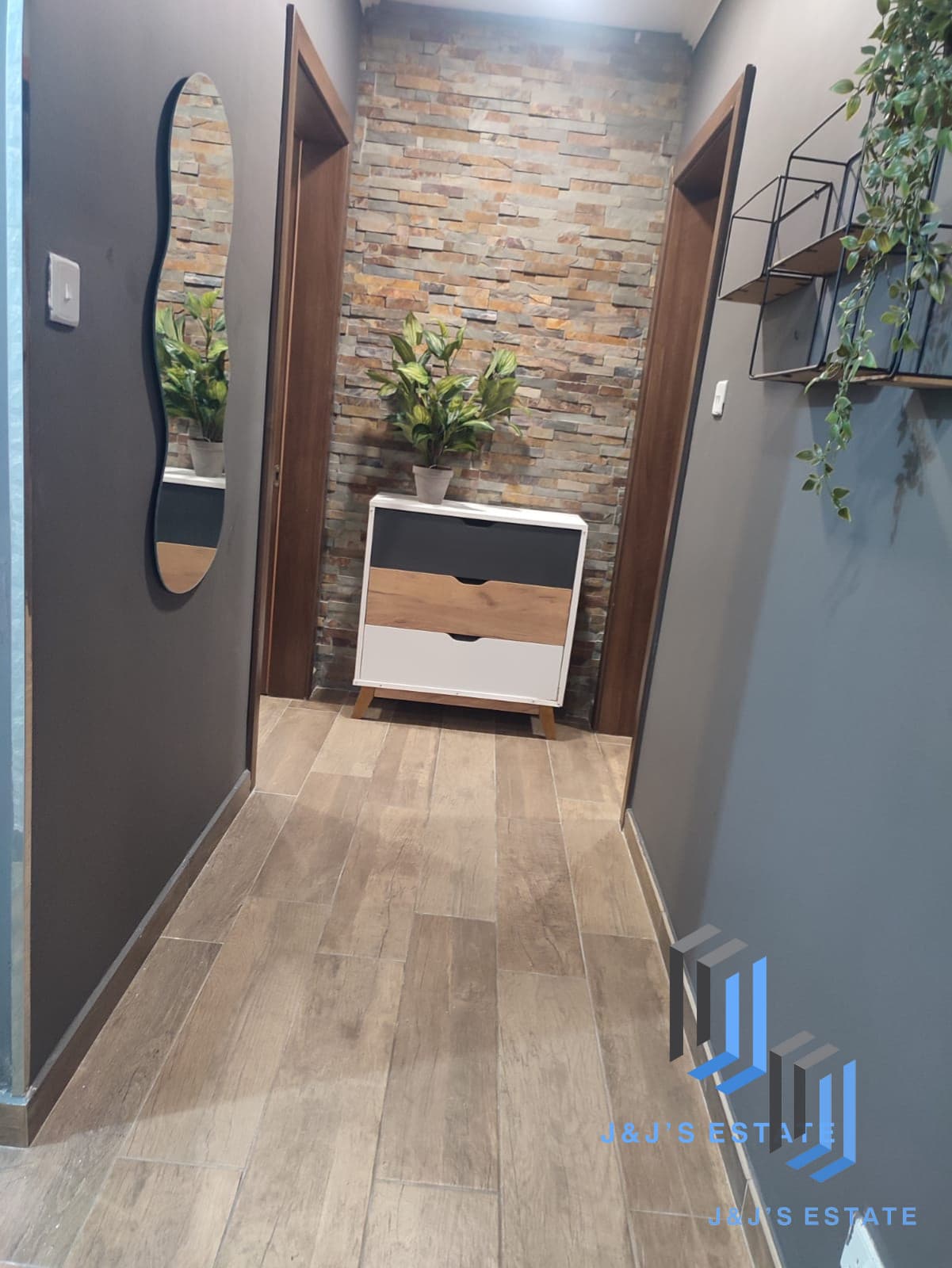 Spacious 3-Bedroom Apartment in St Julian's · 17