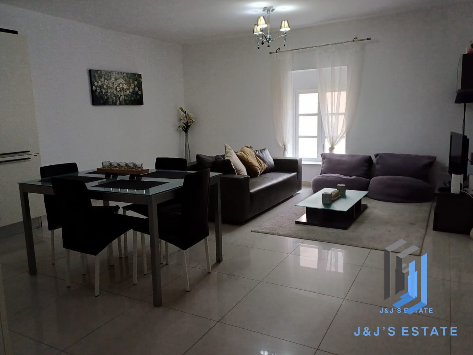 Bright 2-Bedroom Apartment in St. Julian’s · 1