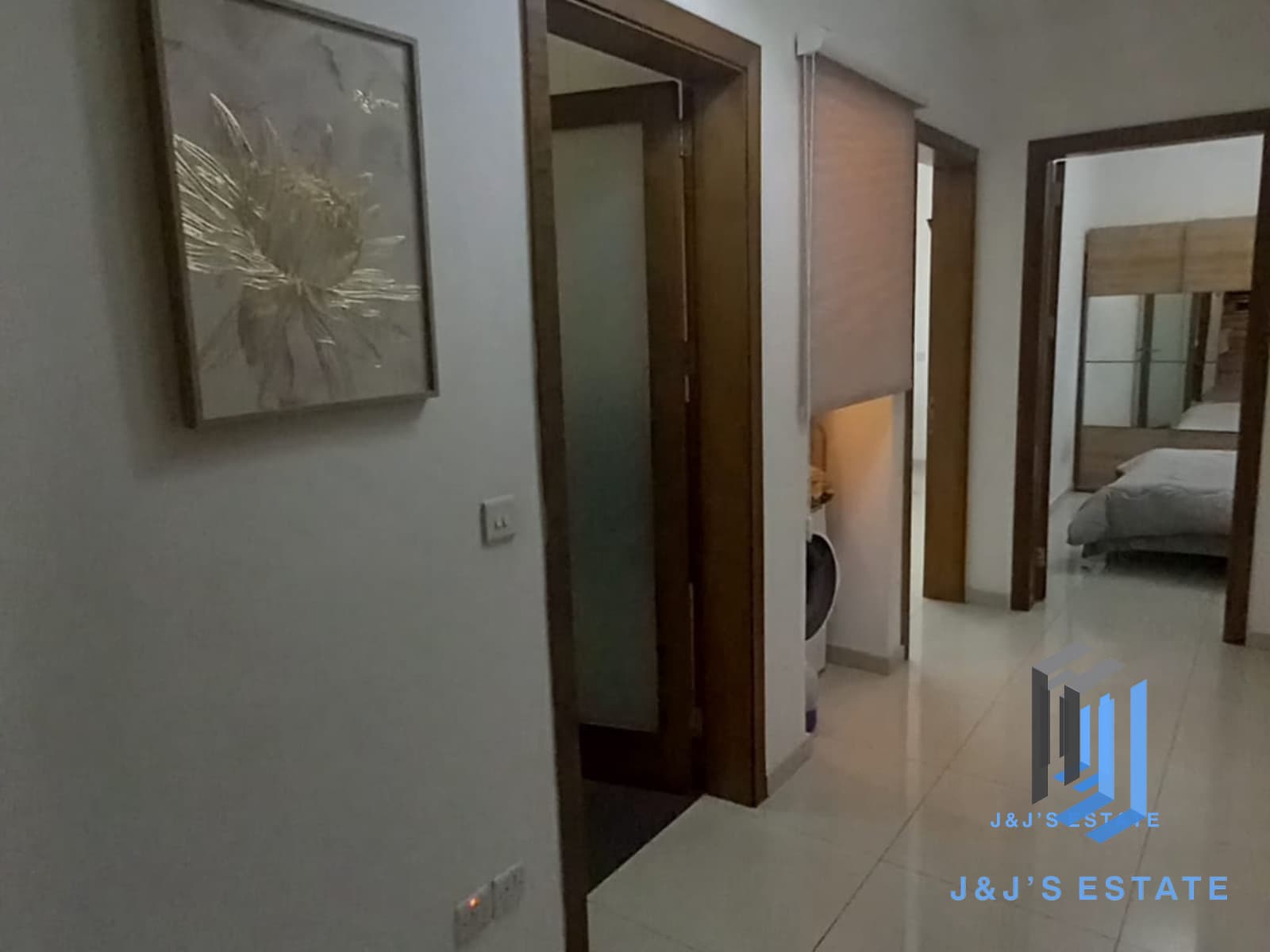 Bright 2-Bedroom Apartment in St. Julian’s · 4