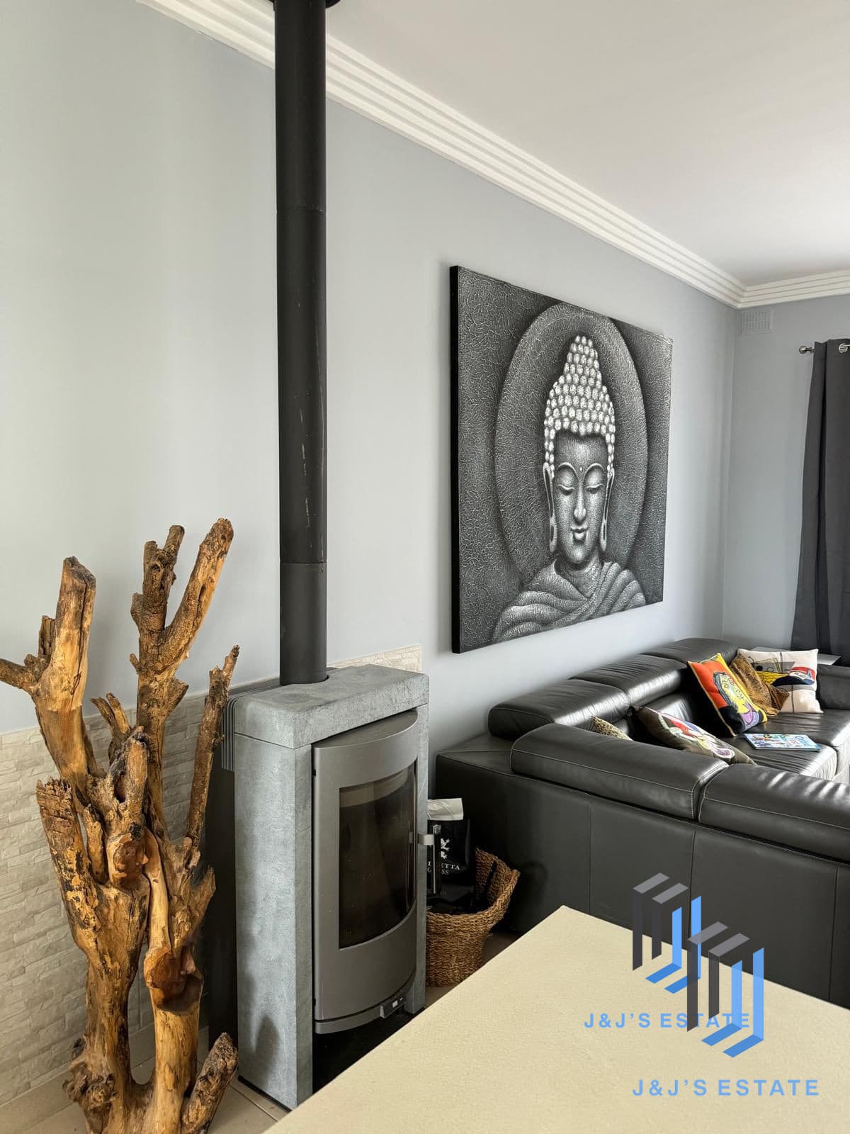 Furnished 2-Bedroom Penthouse with Office in St Julian's · 5