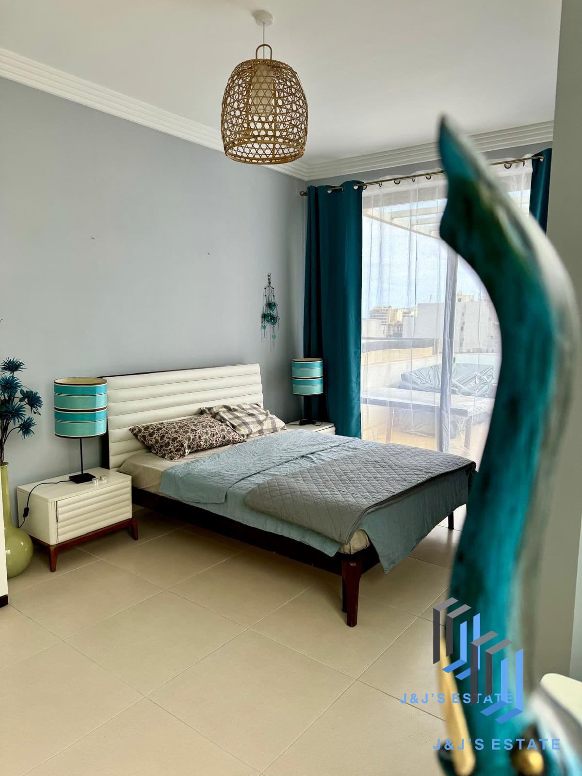 Furnished 2-Bedroom Penthouse with Office in St Julian's · 7