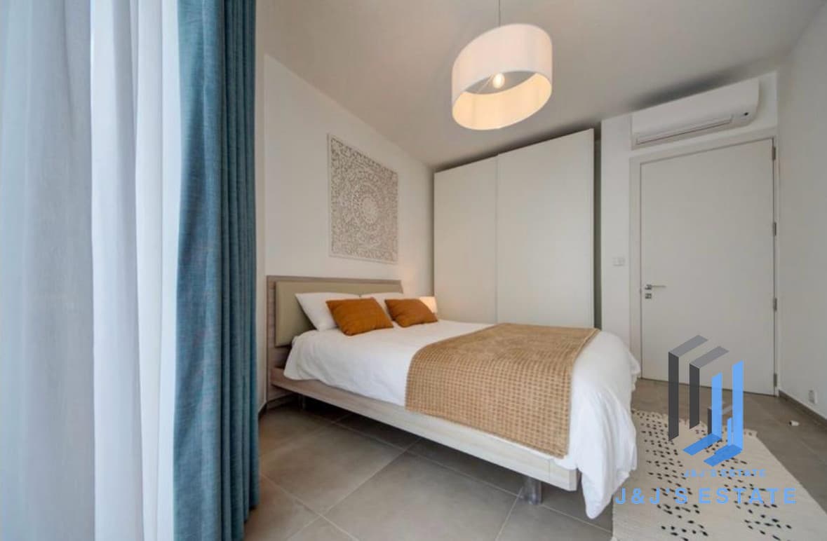 Three-bedroom apartment with sea views in Birgu · 5