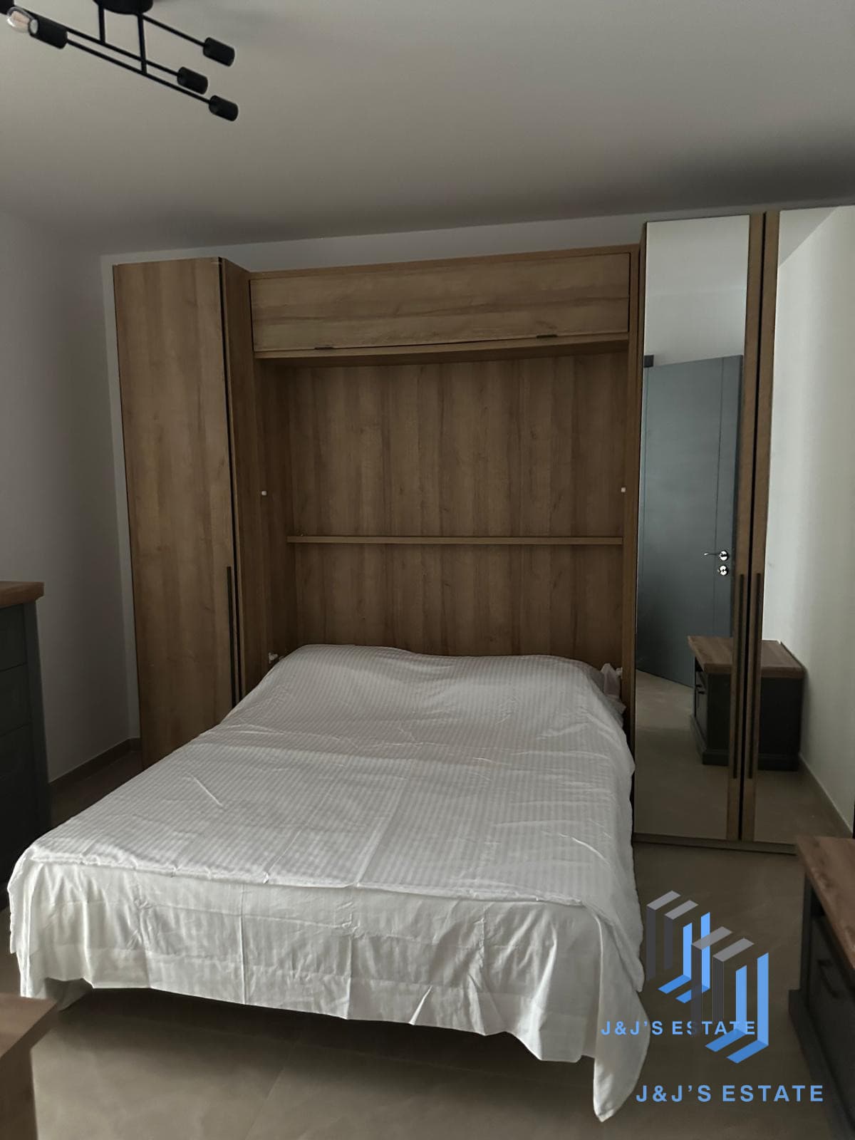 Luxurious 3-Bedroom Apartment in Mosta · 7