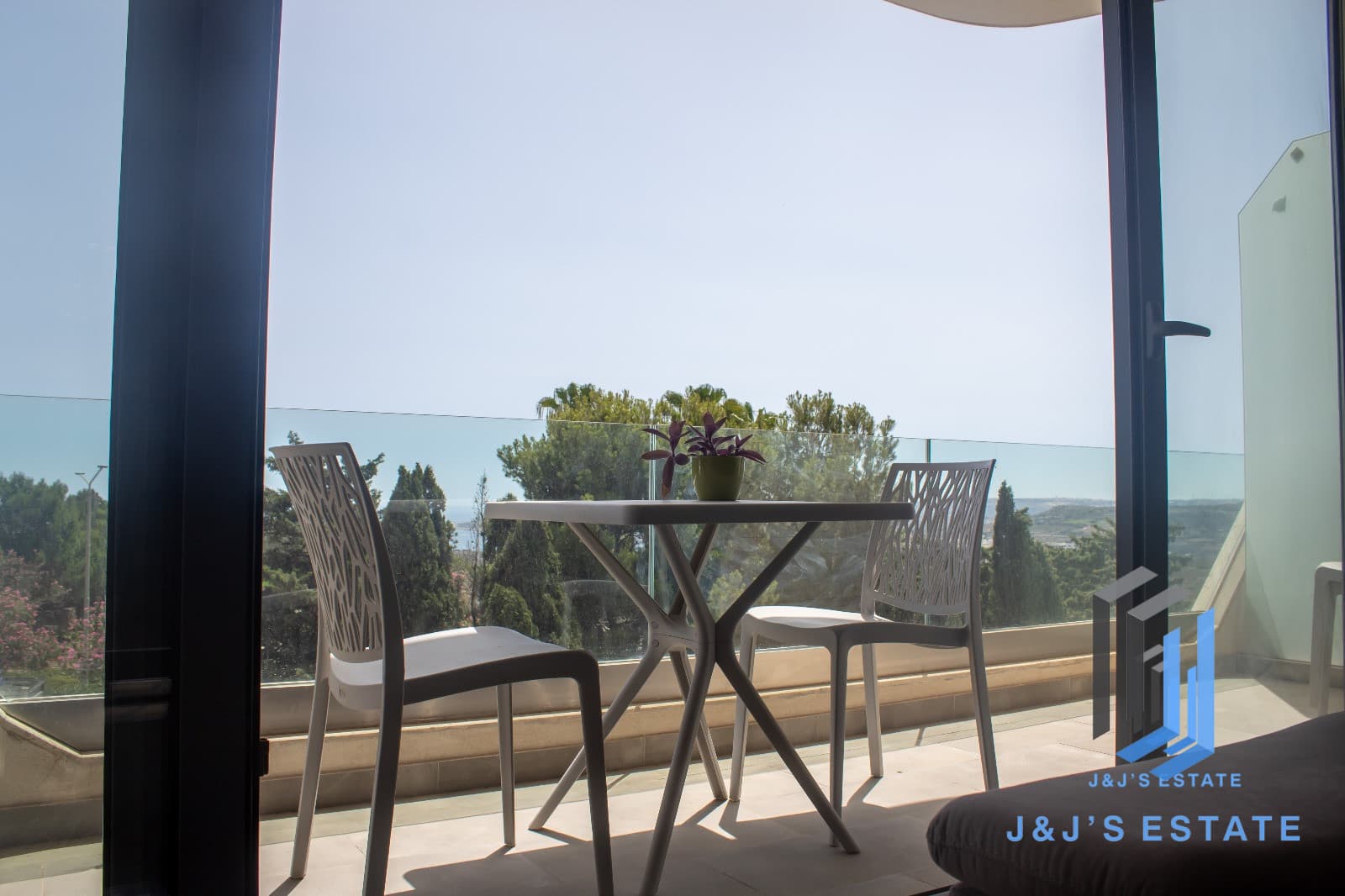 Modern 2-Bedroom Apartment in Mellieħa · 1