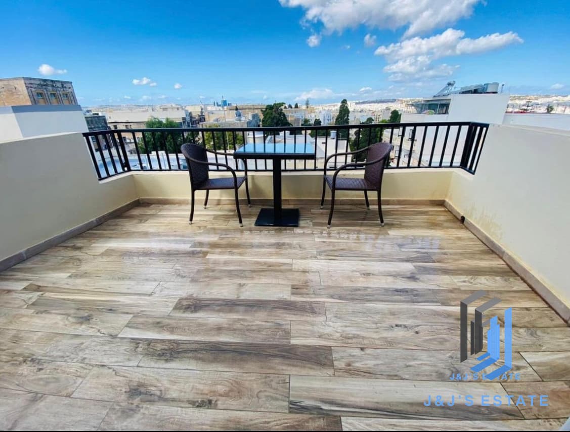 1-Bedroom Penthouse in St. Venera · 1