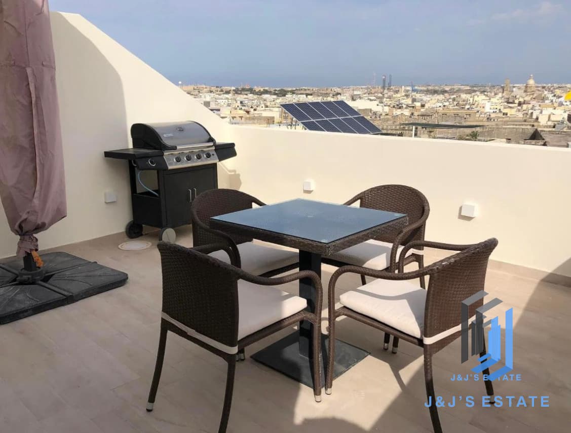 1-Bedroom Penthouse in St. Venera · 2