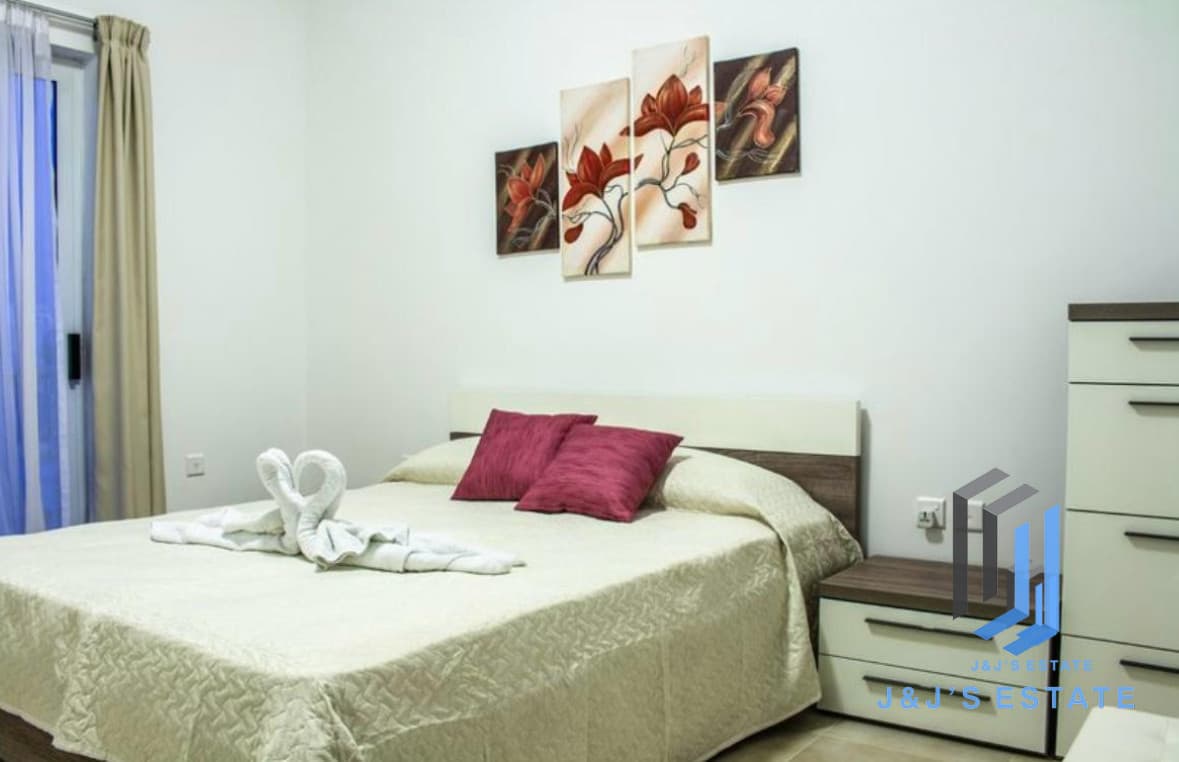 Furnished 2-Bedroom Apartment in Marsascala · 3