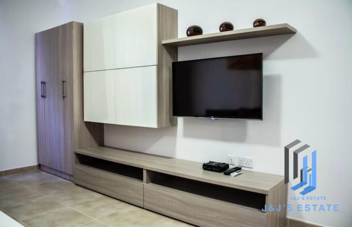Furnished 2-Bedroom Apartment in Marsascala · 5
