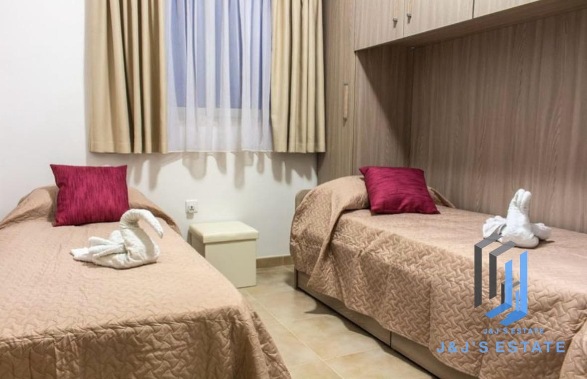 Furnished 2-Bedroom Apartment in Marsascala · 7
