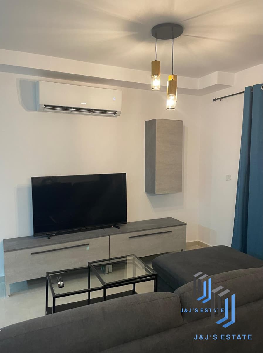 Modern 2-Bedroom Apartment in Qawra · 2