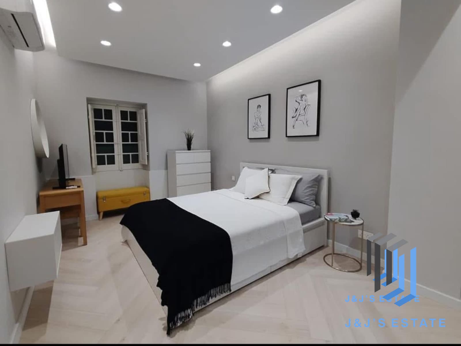 Elegant 2-Bedroom Apartment Near Balluta Bay Beach · 4