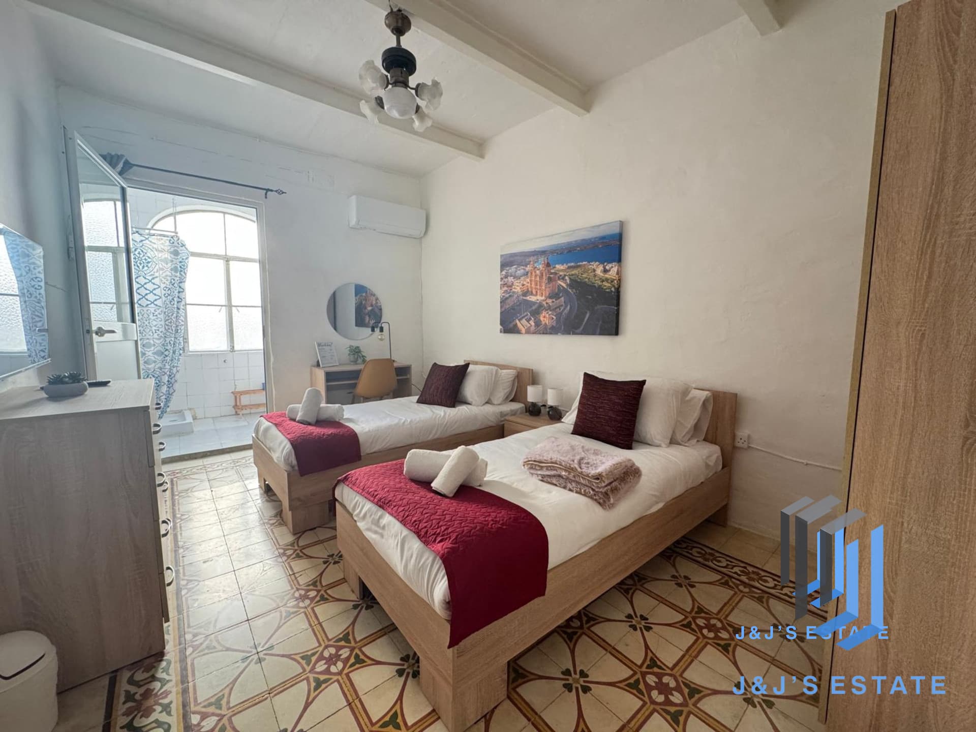 Modern 2-Bedroom Apartment in Sliema · 7
