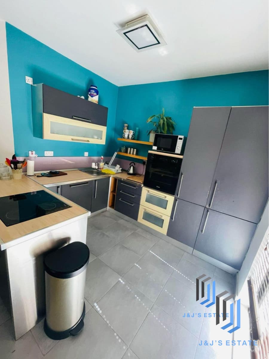 Bright 2-Bedroom Apartment for Rent in St Julian's · 4
