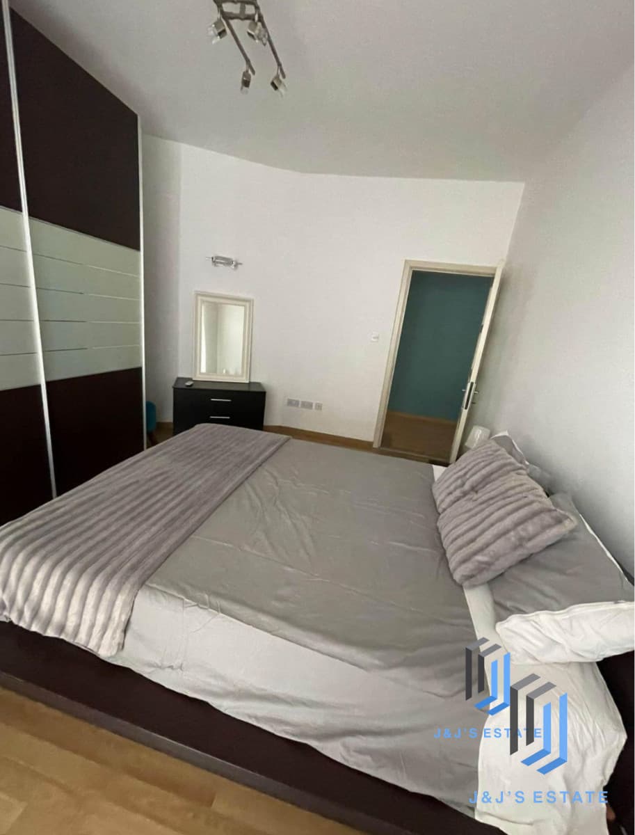 Bright 2-Bedroom Apartment for Rent in St Julian's · 5