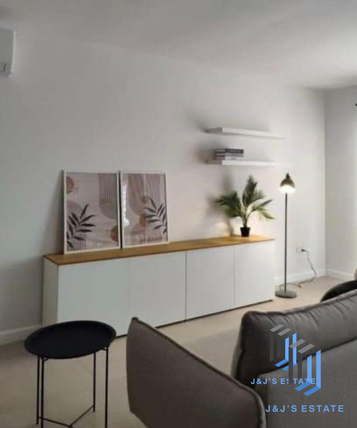 Modern 2-Bedroom Maisonette in Birkirkara · 2