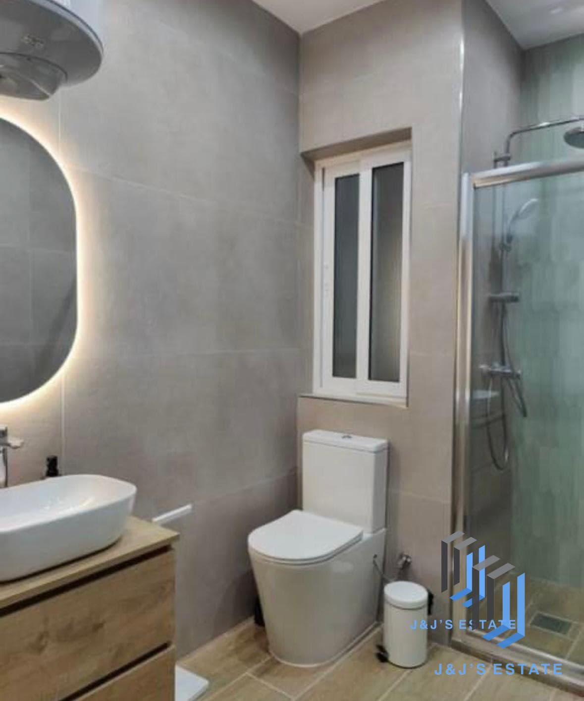 Modern 2-Bedroom Maisonette in Birkirkara · 5