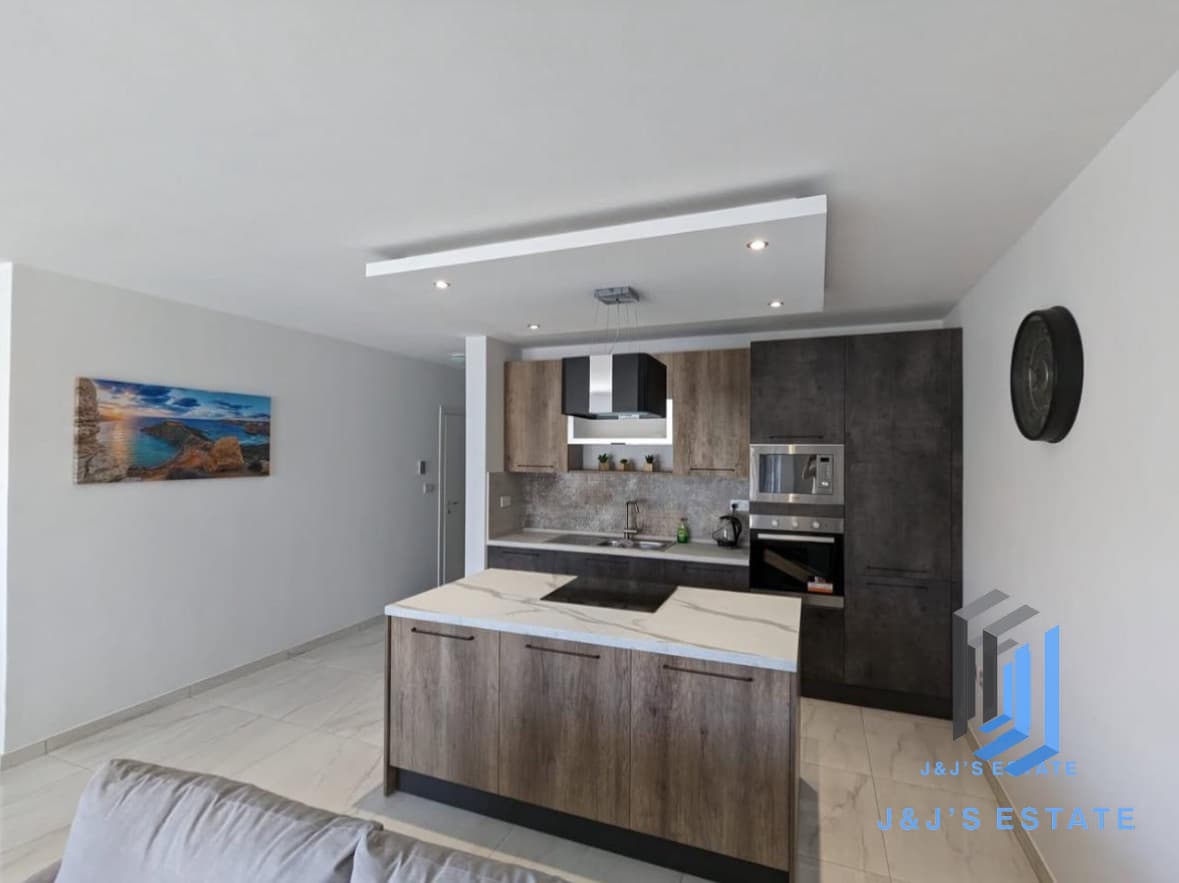 Stunning 3-Bedroom Apartment in Marsaskala · 1