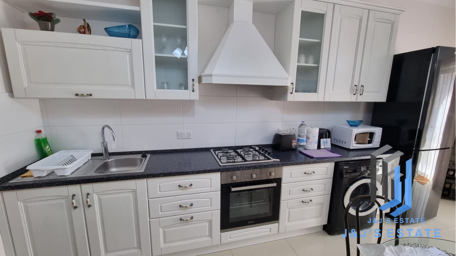 Cozy 2-Bedroom Apartment in Marsaskala · 2