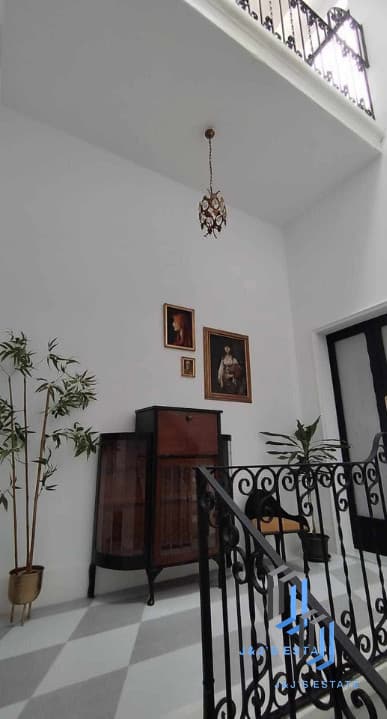 Private Studio in Renovated Townhouse – Hamrun/Msida Border · 4